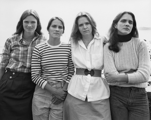 sisters_take_pictures_toget_med_hr-5